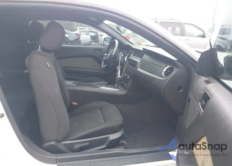 2013 Ford Mustang V6 from USA, damaged, VIN 1ZVBP8AM8D5242951